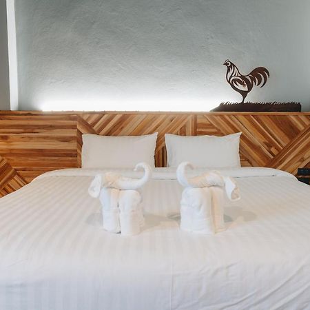 Ou Hotel Phitsanulok Exterior photo